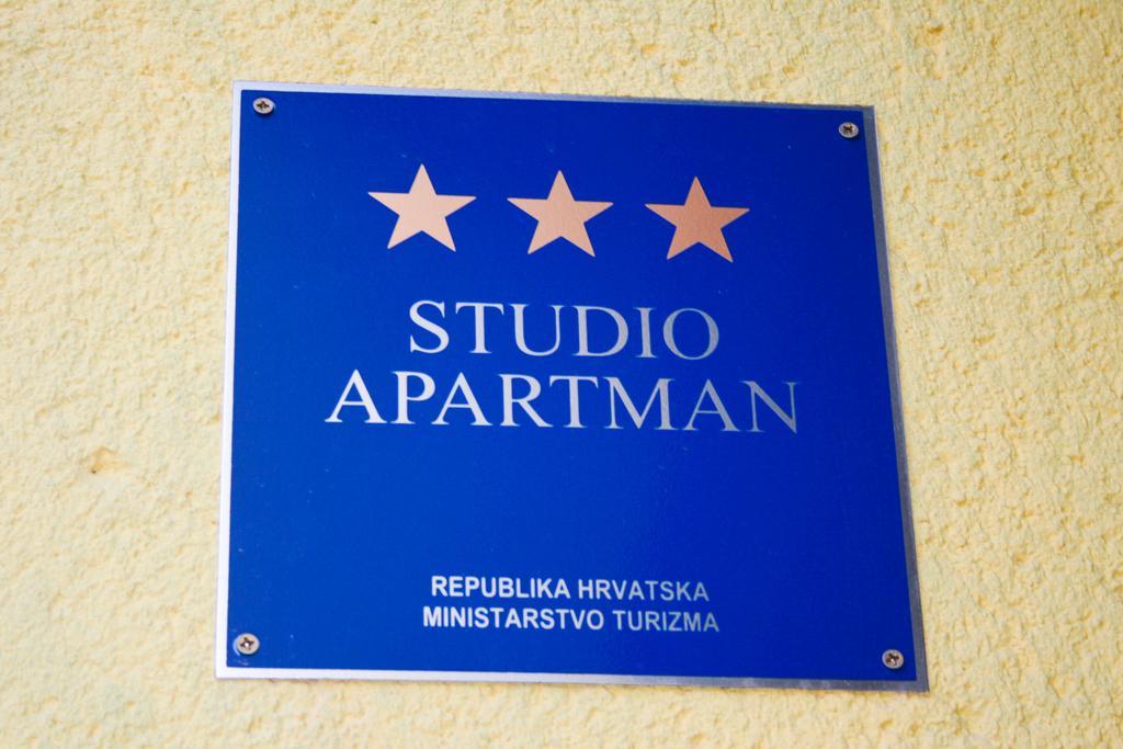 Carla Studio Apartment Загреб Номер фото